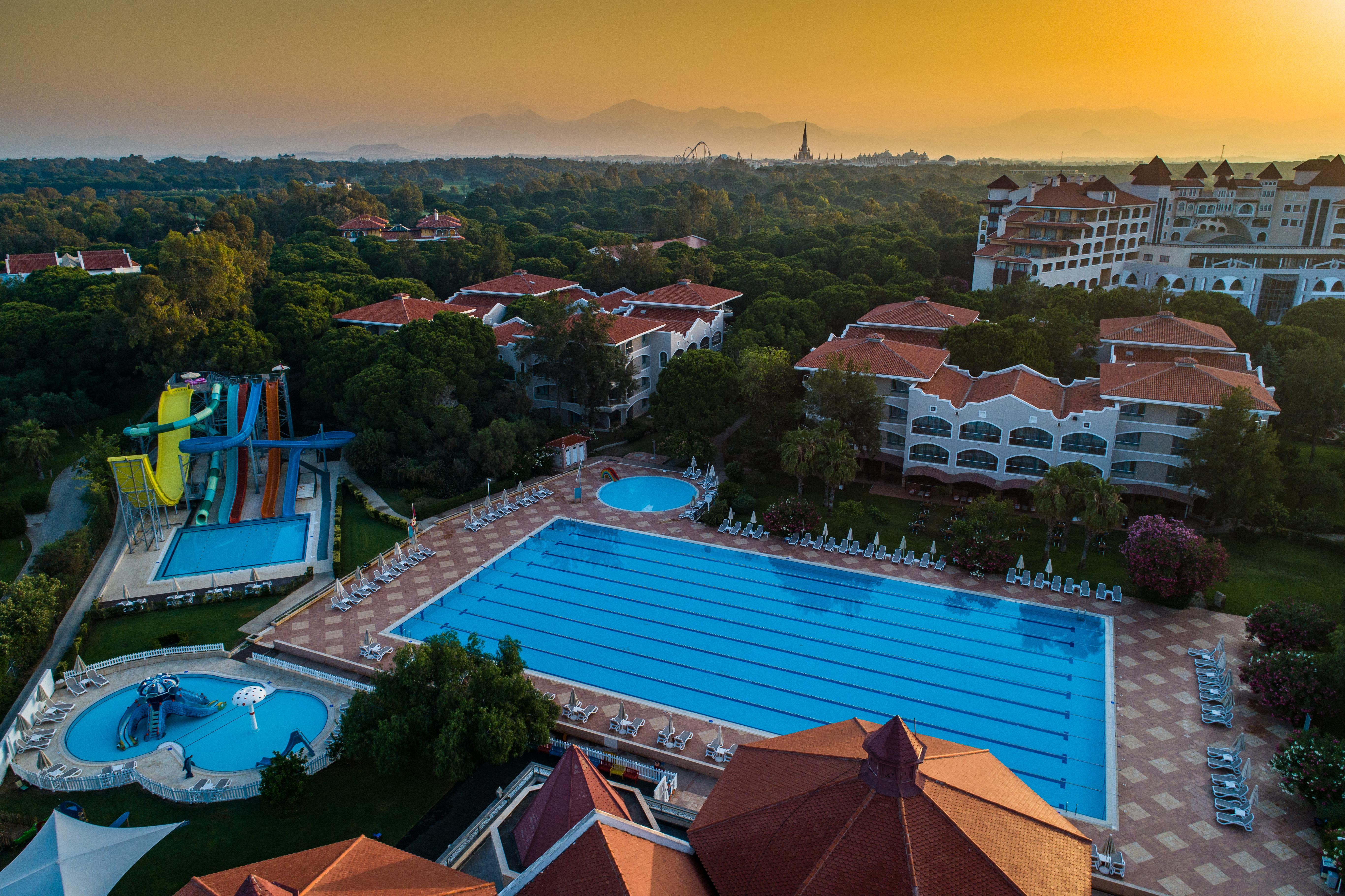 塞壬尼贝莱克酒店 外观 照片 Aerial view of the resort