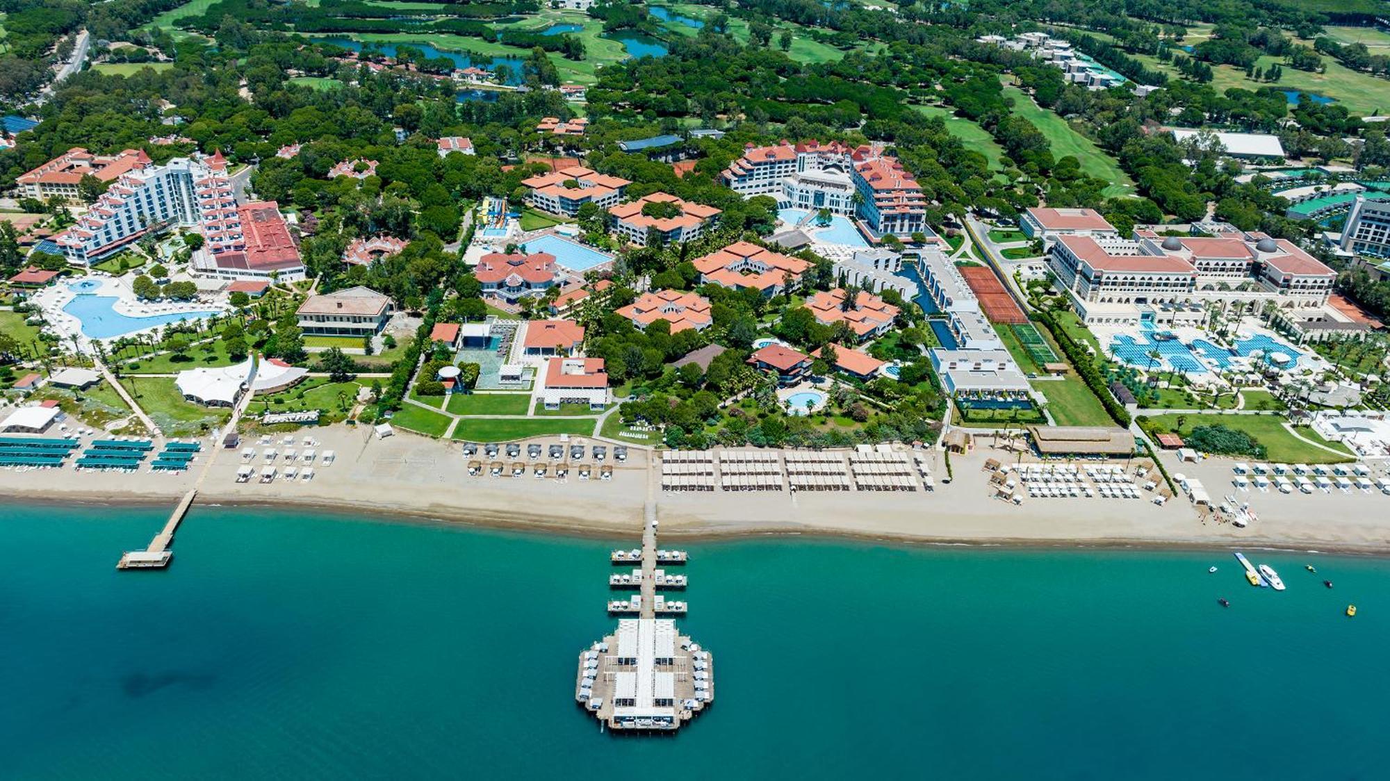 塞壬尼贝莱克酒店 外观 照片 Aerial view of the resort